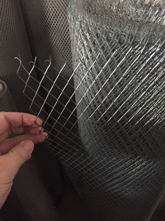 Expand metal mesh