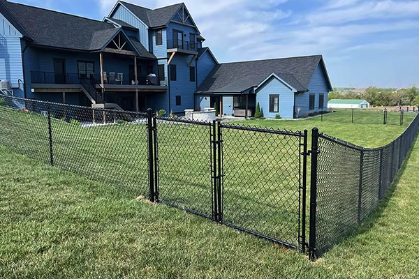 chain link fence pvc