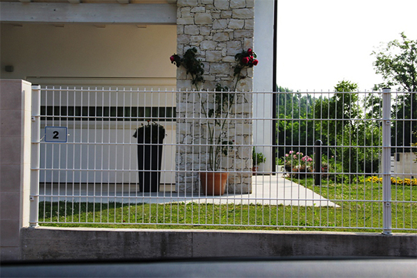 welded wire fence panels